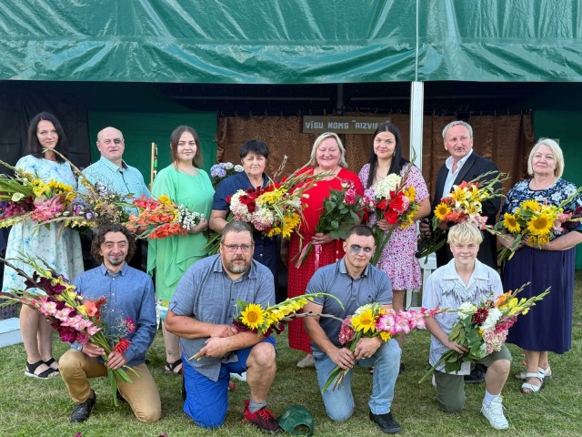 Kolektīvs 2025. gadā